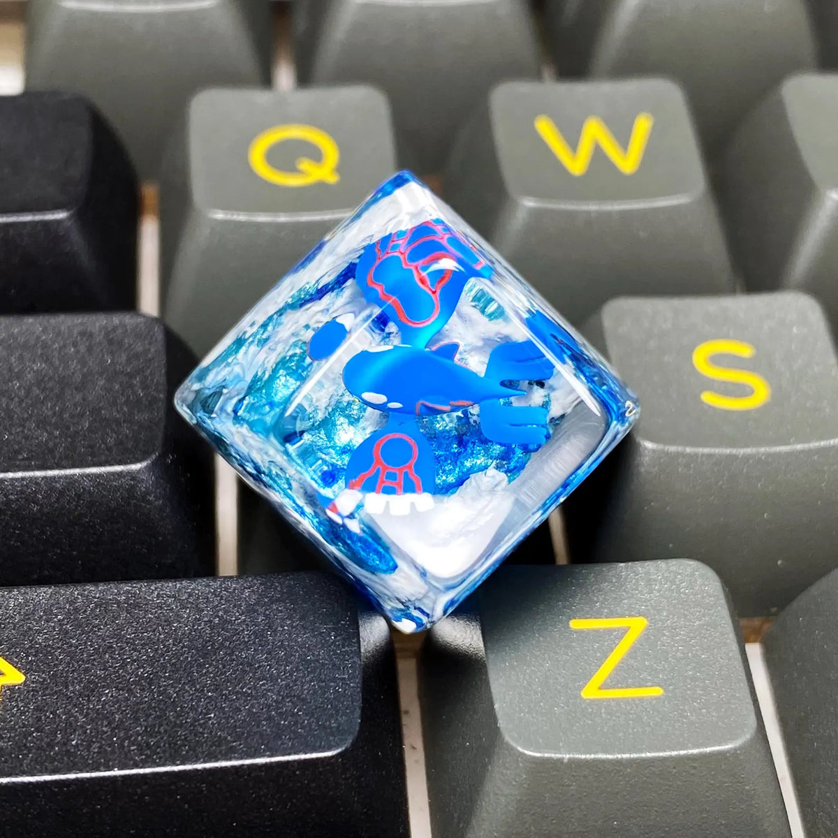 Kyo Surfing Ocean Waves Resin Keycap, Legendary Water Character Artisan Keycap for Mechanical Keyboard