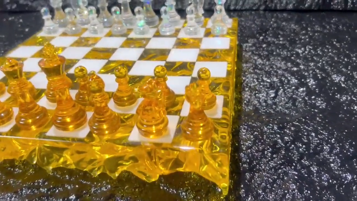Golden Crystal Resin Chess Set Handmade Luxury Modern Chess Board Decorative Art Design